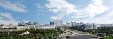 学校南大门（全景）.jpg